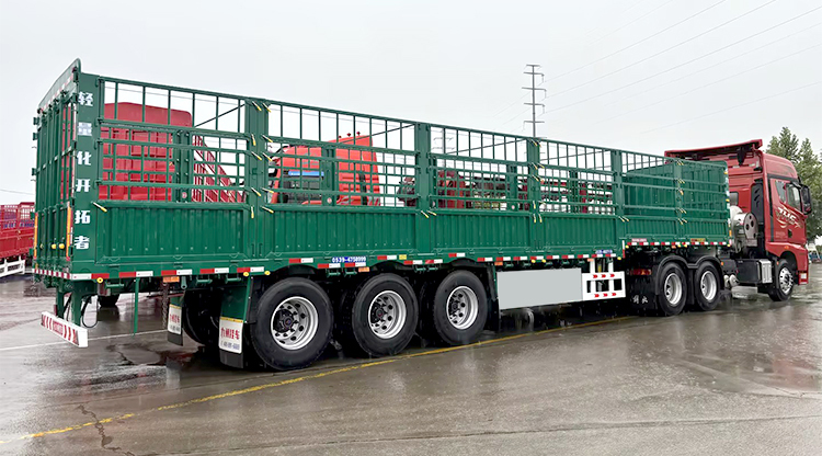 Lightweight Fence Cago Trailer Lightweight Fence Cago Trailer